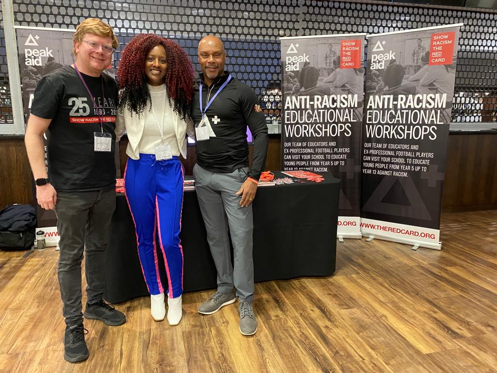 In collaboration with <a href="/SRTRC_England/">Show Racism the Red Card</a> Peak Aid are here <a href="/Harlequins/">Harlequins 🃏</a> listening to <a href="/AnnemarieBatson/">AMB</a> challenging stereotypes and championing positive change #antiracism #education #peakshop #SRtRC1M