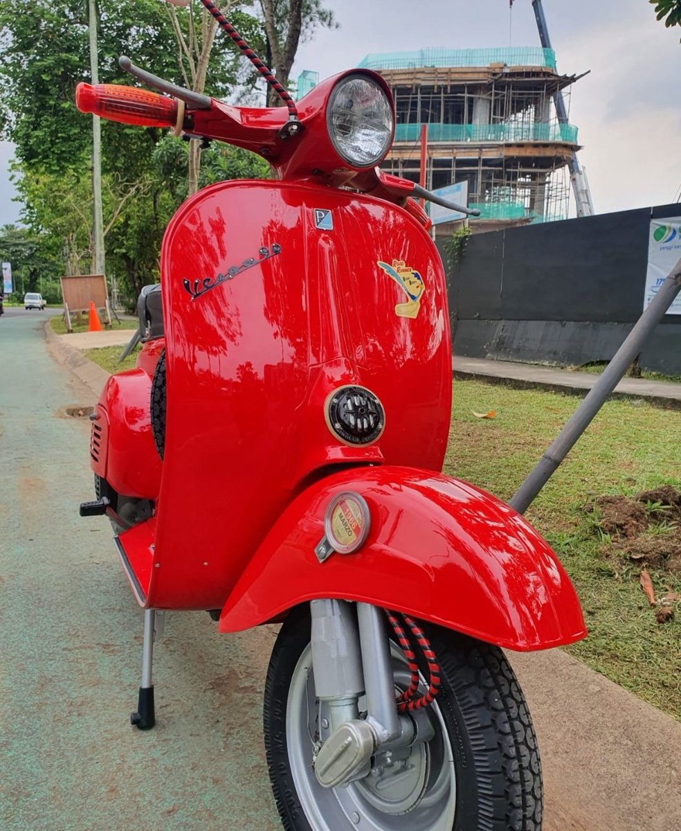 the_boedimans's tweet image. Has just landed. Marhaban..
#vespa #smallframe #darling