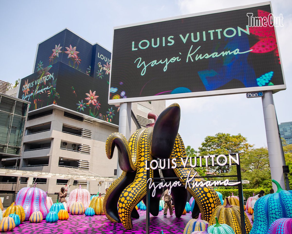 ฟักทอง Louis Vuitton x Yayoi Kusama 100 ลูกมาถึงไทยแล้วที่พาร์ค พารากอน  ตั้งแต่วันนี้ - 2 เมษายนนี้ 

#LVxYayoiKusama