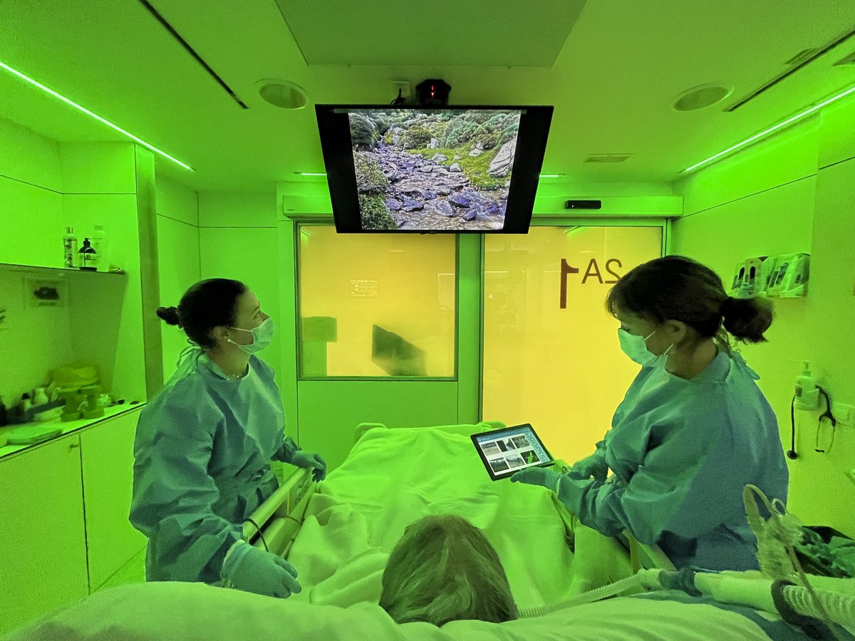 🆕L’#hbellvitge transforma l’UCI amb tecnologia multisensorial per millorar el benestar físic-emocional del pacient crític.
Aquesta iniciativa és única al món i avaluarà l’impacte del canvi de paradigma d’una UCI tancada a una oberta.
ℹ bit.ly/40tHtyT 
#HUBmanització