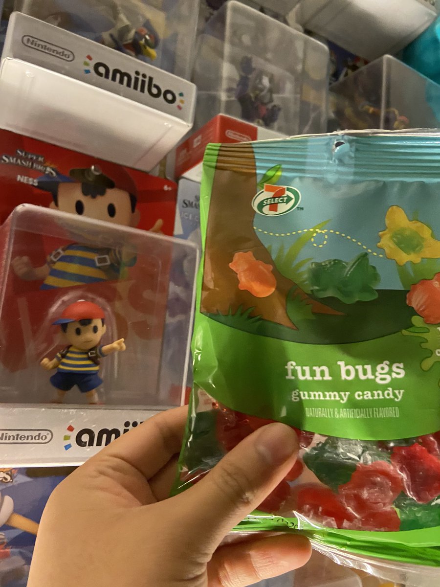 RanpanC's tweet photo. No twin snakes, 3 7Elevens later, but we came out with fun bugs 🐛
#StreamMemes #Twitch https://t.co/aaD5so7t3X