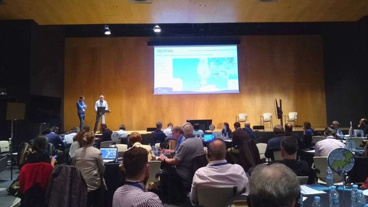 Cabfishman's tweet photo. Sébastien Demaneche of @Ifremer_fr is introducing the #CABFISHMAN GeoTool - an interactive, open access tool designed to provide key evidence in support of #CoManagement decisions for #SSFs in the @AtlanticArea - check it out here 👉 https://t.co/hjJPtEuXmP https://t.co/DfrYFck7mC