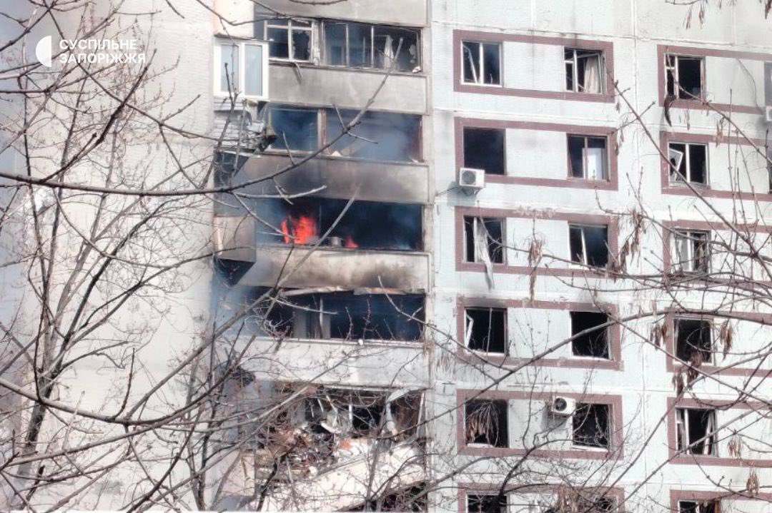 sternenko's tweet image. Russians kill civilians every day. They will not be stopped by negotiations or China's peace plans.
Only weapons. More weapons for Ukraine. This is a way to peace.