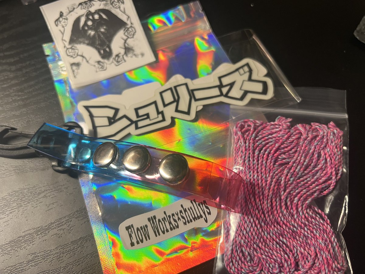 moon_angel14's tweet image. 購入させて頂きました😊
めっちゃ綺麗✿ﾟ❀.(*´▽`*)❀.ﾟ✿
前回欲しかったけど購入出来ない状況だった為、再販めちゃくちゃ有難いです🌙✨(  * ॑꒳ ॑*)⸝ᵗʱᵃᵑᵏᵧₒᵤ.,.

ストリングもコレいいんですよ！
めちゃめちゃ使い易いし消耗しにくいので練習効率良し‼️
#シュリーズ #FlowWorks #yoyo