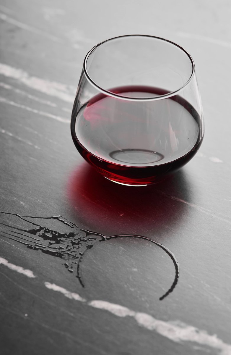 the_heartofwine's tweet image. Вино і крафтові локальні продукти — це правильно... естетично, АЛЕ якщо посунути естетику та смаки в сторону, то, як би не пафосно це звучало, наша місія — об’єднувати довкола винної культури різні аудиторії, залучати їх до взаємопроникнення, що в результаті дає потрійний win-win