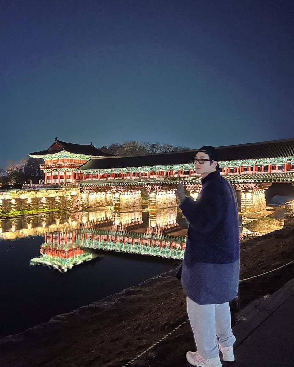 suhounionglobal's tweet photo. [SUHOSTAGRAM] 230322

수학여행 끝
https://t.co/flTnSilxrM

#김준면 #수호 #SUHO #준면 #金俊勉 #スホ #엑소 #EXO @weareoneEXO https://t.co/1IjXVYUbWC