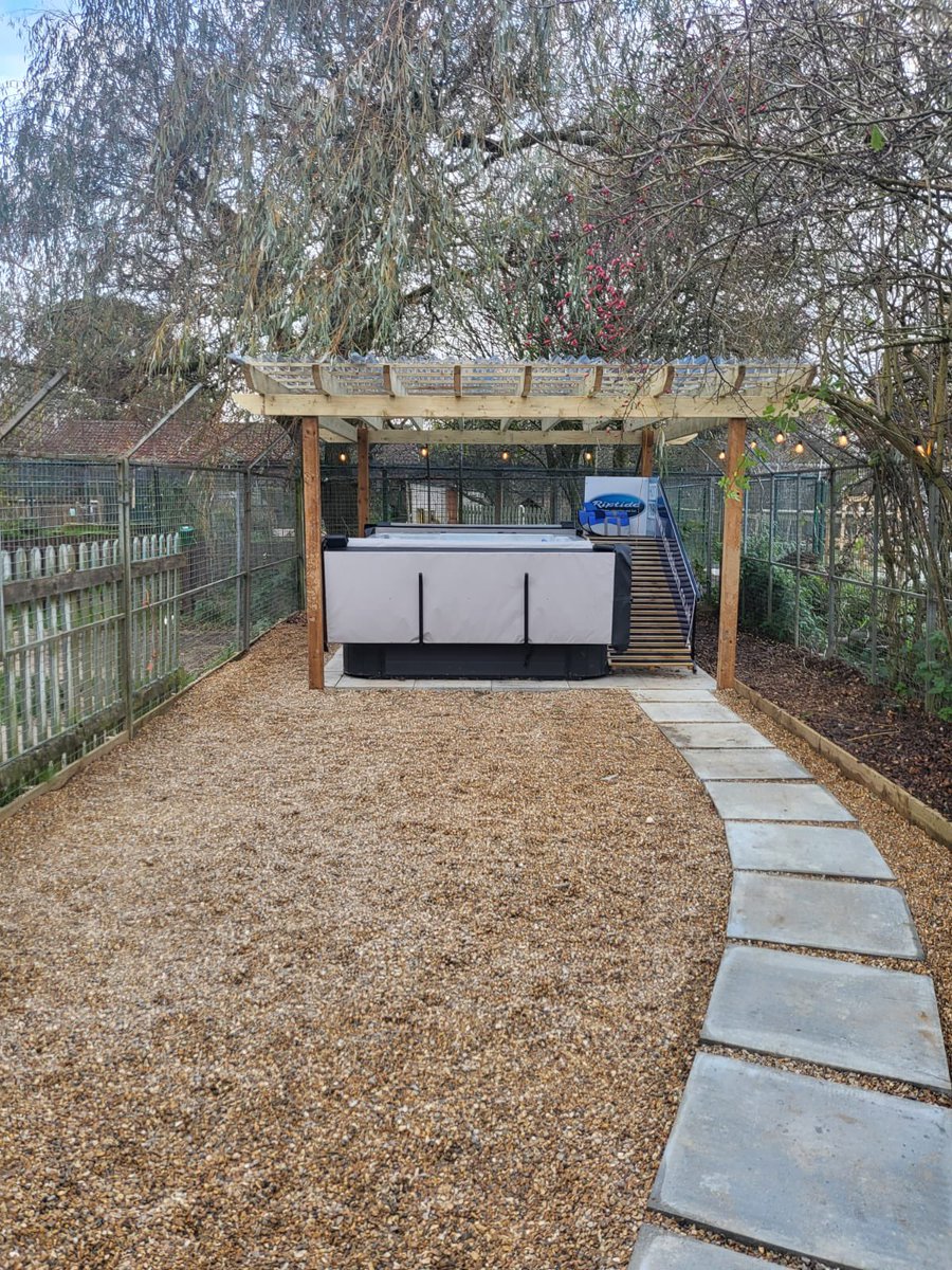 Foal_Farm's tweet photo. Thank you to the companies who donated equipment to help build our outdoor areas in #ChallengeAnneka! We are also so grateful for our hydrotherapy pool, this is a facility we never dreamt of having🐾 @hottubbarnuk @MyPetHQ SGN Agility @MarmaxProducts @Naylor_Ind Westerham Heights https://t.co/hXhii7PuCu