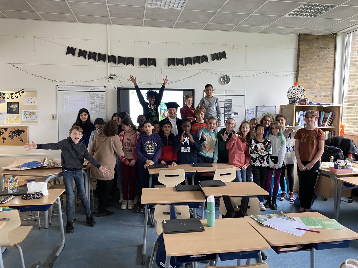 Net een uurtje lesgegeven bij KBO St Jan de Doper - super leuk! #meettheprof ⁦<a href="/UniUtrecht/">Utrecht University</a>⁩