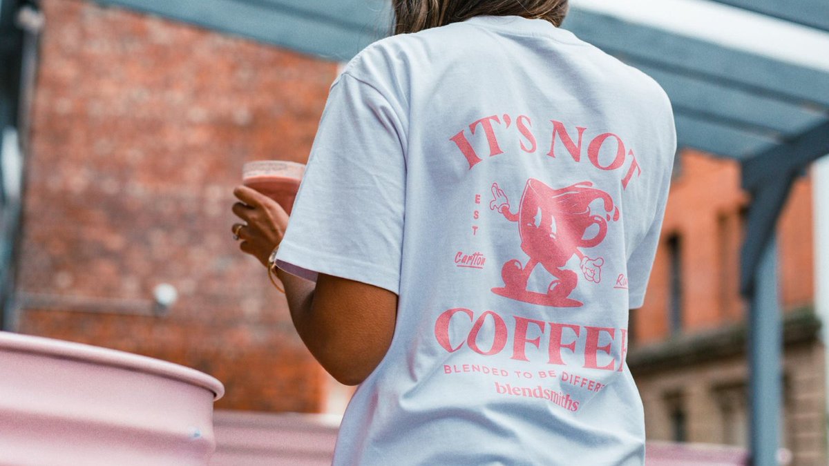 ☕ We love coffee, but we're not coffee.

Our mission at Blendsmiths has always been to create a series of drinks that were colourful, beneficial, tasty, low-caffeine and accessible. 

What's your not coffee choice? 

#Craftedforthecurious #Blendsmiths #caffeine #Vegan