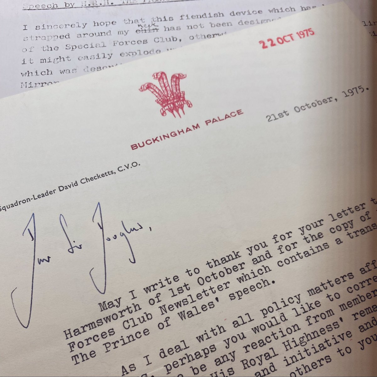 nogoodonesfree's tweet image. One of the interesting things to come out of my research into the Special Forces Club has been its links to the monarchy. Prince Charles was guest of honour at the Club’s 1975 annual dinner, having ‘heard so much about SOE from my grandmother and also from my great-uncle’.