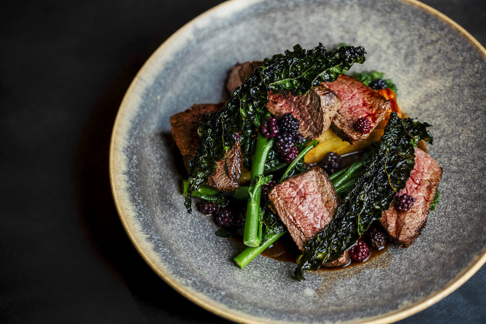 MichelinGuideUK's tweet photo. Six Bells at #WithamOnTheHill #Lincolnshire gains a #BibGourmand for smart pub cooking that includes mouth-watering rotisserie chicken and pizza from the wood-fired oven
#MICHELINGuideGBI https://t.co/MVsJv1WYoF