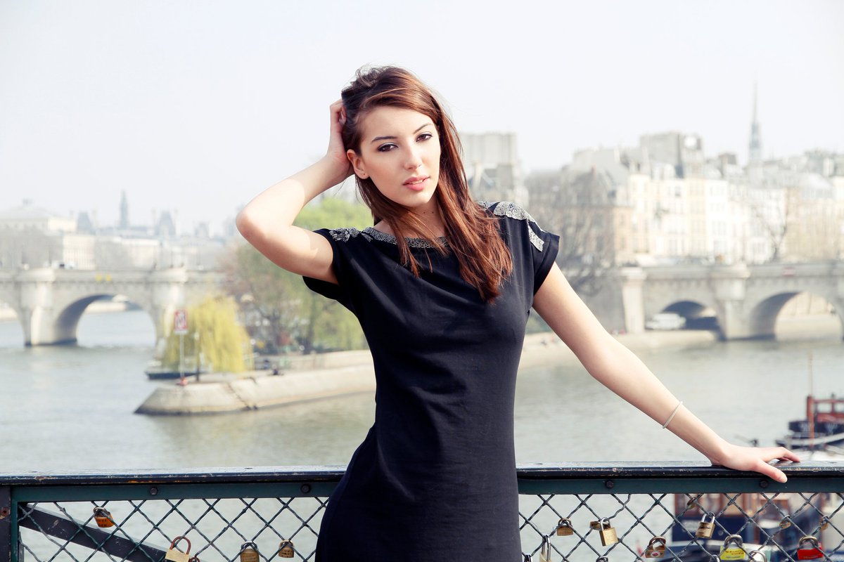 LustLouise's tweet photo. Merci Facebook de me rappeler comme j'étais jeune et jolie en 2010 😭 https://t.co/C7UIeFsh8B