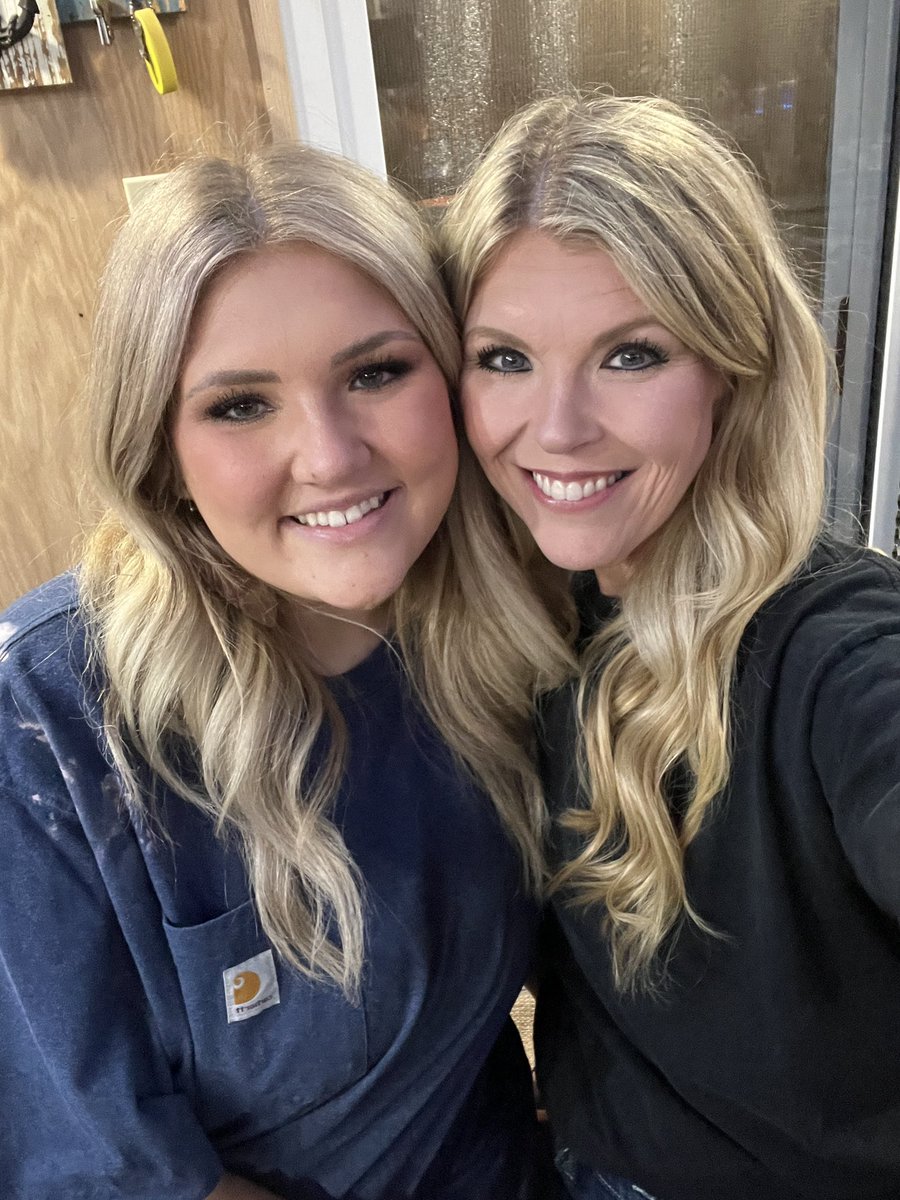 HNW1129's tweet photo. Today, we celebrate YOU, Morgan Howard!  Happy 21st birthday, baby girl!  They say that having a daughter is always having a best friend and that couldn’t be more true.  I am so proud of the strong, independent woman you have become!  I love you more than you’ll ever know!  ❤️ https://t.co/nKyC5OCDOE