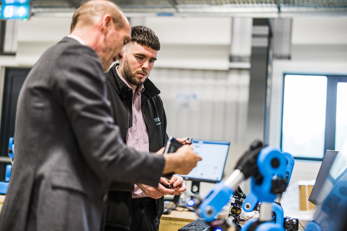 OAS_UKAEA's tweet image. Thank you to everyone who came to our Apprenticeship Open Evening yesterday! For those who missed it, our next one is on 20th April. To see more Open Evening dates and sign up, please follow: ow.ly/1FGq50N1RuY 
#EngineeringApprenticeship #OpenEvening #Engineering