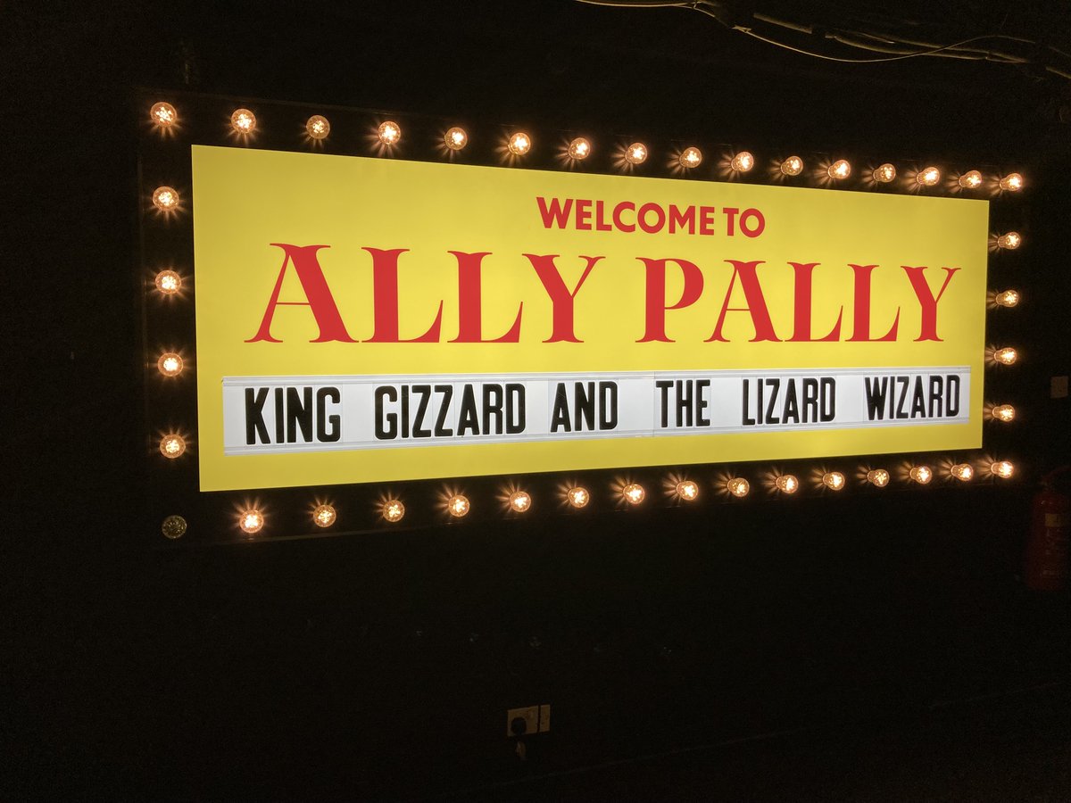 Yourallypally's tweet photo. Ice, Death, Planets, Lungs, Mushrooms and Lava and Set Times For Tonight:

6.30pm Doors
7.20pm @LBitchos 
8.30pm @kinggizzard 

See you later 🦎🦎🦎

🎒 Please note that bags bigger than A4 are not allowed inside the venue - https://t.co/FiDEBIMub8

📸 KGLW @ AP in 2019 https://t.co/DSyoOWMLKP