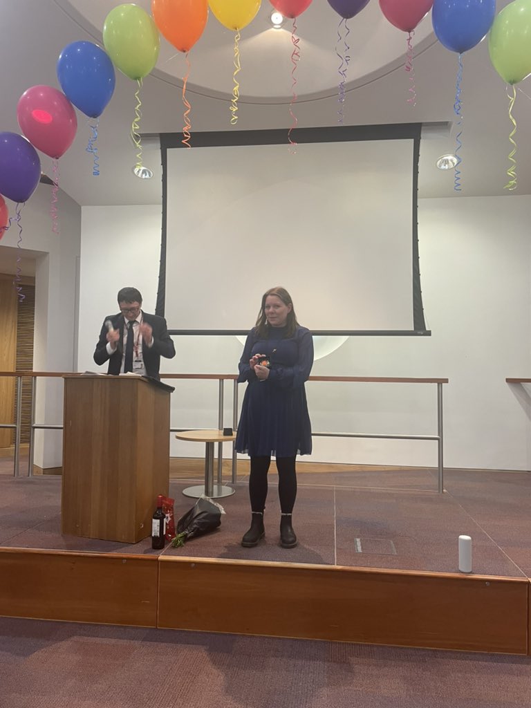 robbowainiho's tweet photo. So proud that one of our MH managers won social worker of the year award #celebratingsocialwork @worcscc https://t.co/iqlvjJcQYM