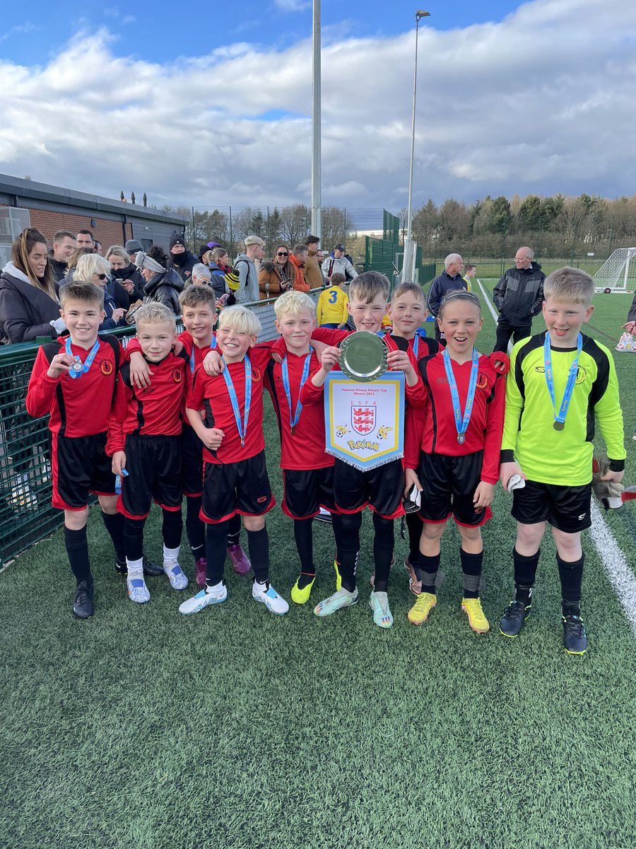 robwilkprimary's tweet photo. A VERY special day in Sunderland as our #rwpaY5 and #rwpaY6 football team competed at the North of England Regional Finals and……WON!!! 🏆 We are now one of only 8 teams in the country who go on to compete at the National Finals in May to fight for the top spot! ⚽️ #rwpaPE https://t.co/D0PEXhHufD