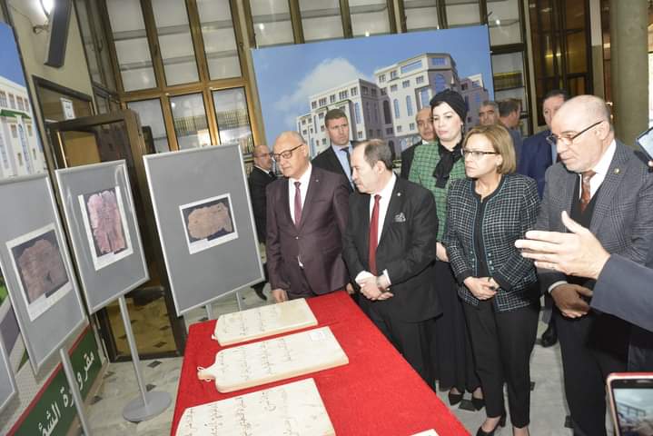 بناء على دعوة من زميله وزير الشؤون الدينية و الأوقاف السيد يوسف بلمهدي، شارك وزير التكوين و التعليم المهنيين د.مرابي ياسين، رفقة زملائه أعضاء الحكومة، في الإعلان الرسمي عن توزيع مصحف الجزائر بتقنية البرايل، لتمكين ذوي التحديات البصرية داخل و خارج الوطن من الإستفادة منه مجّانا.