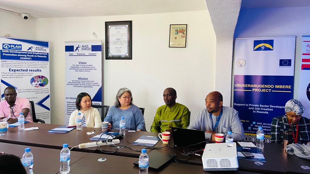 Ak_Access's tweet photo. Delighted to be visited by USAID team from AFRICA &amp; US- Mission who came for #USAIDAfricaRegionalEducation Workshop in Kigali, @ak_Access shared its journey and achievement delivered from USAID support towards sustaining projects funded by USAID, thanks to EDC support and others. https://t.co/IiklBdq2VN