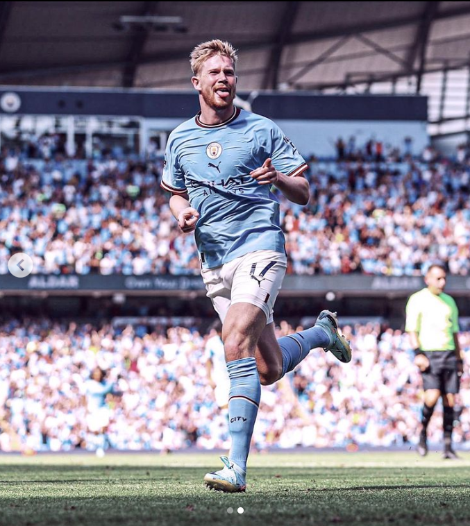 ZxnCity's tweet photo. Ozil at 34 retires with 399 g/a in 744 games playing with prime ronaldo, kaka, klose and benzema etc.
KDB currently on 436 g/a in 669 games playing with jesus, dost, sterling and lukaku.

THAT IS 37 MORE G/A IN 75 LESS GAMES 🇧🇪👑 https://t.co/STKslRAt5T
