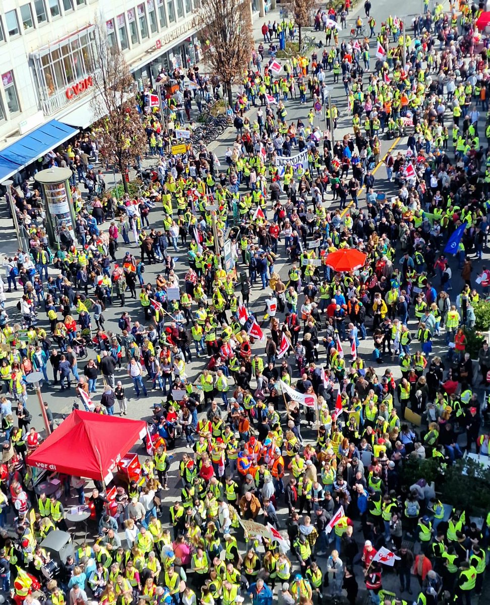 Kolleg*in, komm zu @_verdi rein, dann kämpfst Du nicht mehr ganz allein. #Streik #Tarifrunde #TVÖD #ZusammenGehtMehr @dgb_news