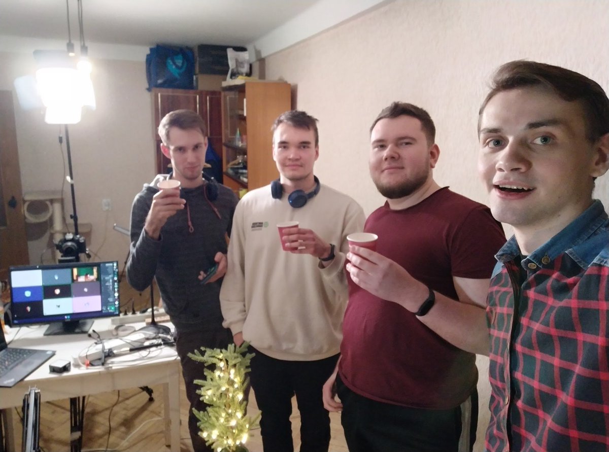 nightcatstudios's tweet photo. Since there are lots of #gamedevs who are not at #GDC right now (we too), let's meet each other! Tell about yourselves, your teams and projects! 
We can't wait to meet new people and see new faces!

And here we are, though only part of the team!
#WhatAGameDevLooksLike https://t.co/Ny7h1eLbBN