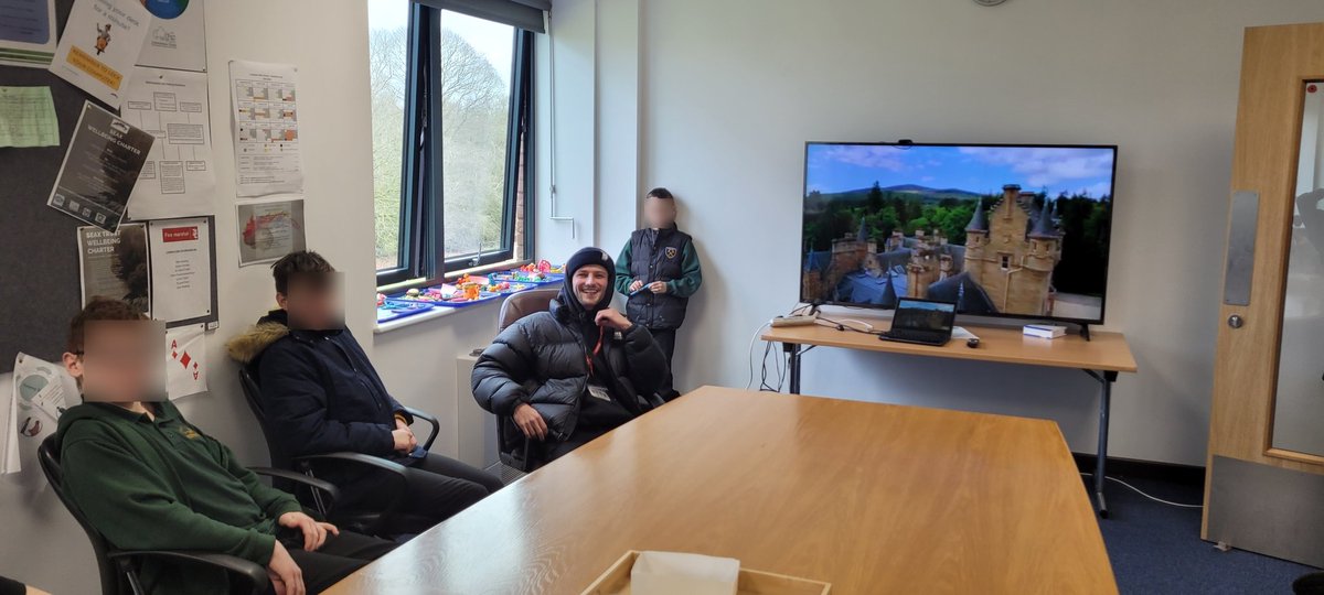 Students from <a href="/LanghamOaks/">Langham Oaks</a> School meet with Matt Harris 🚲 star of 📺BBC One's The #TraitorsUK. Students have the opportunity to question Matt about the impact of #TV and #SocialMedia on individuals. #SMSC #SEMH #BMX #esafety