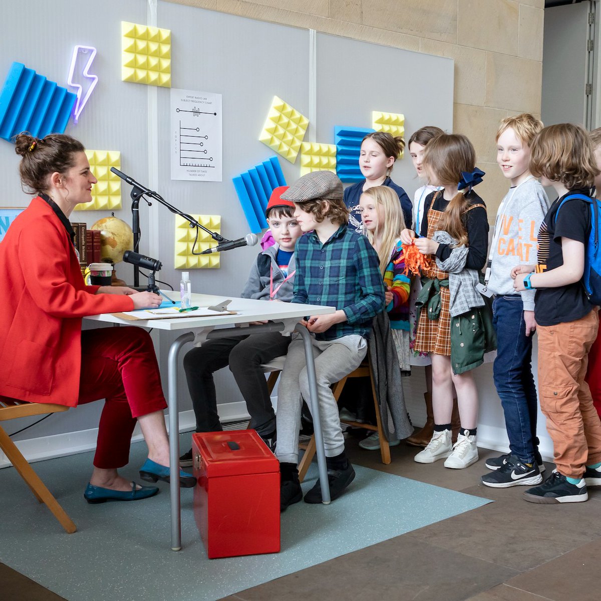 It's #EdChildrensFest23 launch day! 

We're delighted to support <a href="/alicemarycooper/">Alice Mary Cooper</a> to present 📻 Experts Radio Lab 📻 at this year's Family Encounters Day. 
Join the experts!
📅 Sat 27 May
📍<a href="/NtlMuseumsScot/">National Museums Scotland</a>
⏰ 10am-5pm
🎟️ FREE
More info via <a href="/ImaginateUK/">Imaginate UK</a>

Image by Ruth Armstrong.