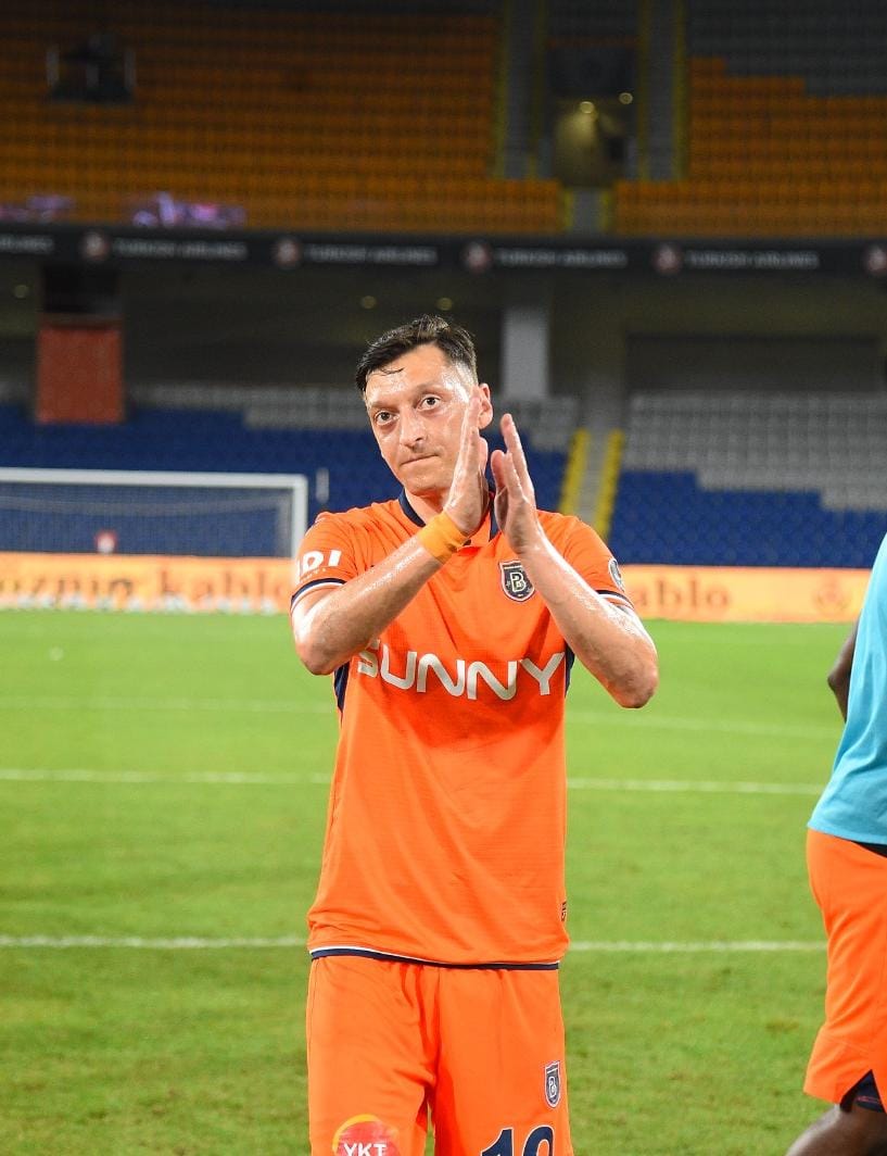 🦉 <a href="/ibfk2014/">RAMS Başakşehir</a>