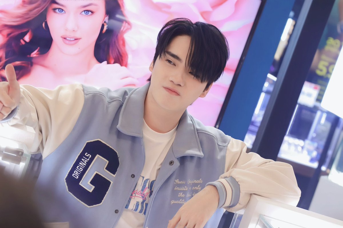 FeelGoodz_'s tweet photo. 22.03.23 | งะ มัมหมีค้าบบ มีคนหนีด้อมคับ!  งื่ออ ~~ 

#GuessxTEeThanapon 
#TEeThanapon https://t.co/QlB4Jk78eW