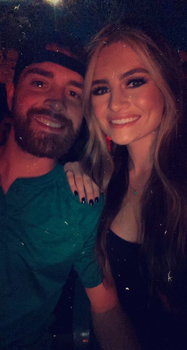 NeilEvan20's tweet photo. Happy birthday to my beautiful wife to be! So thankful for you! I love you ❤️ https://t.co/R8PAxj09gt