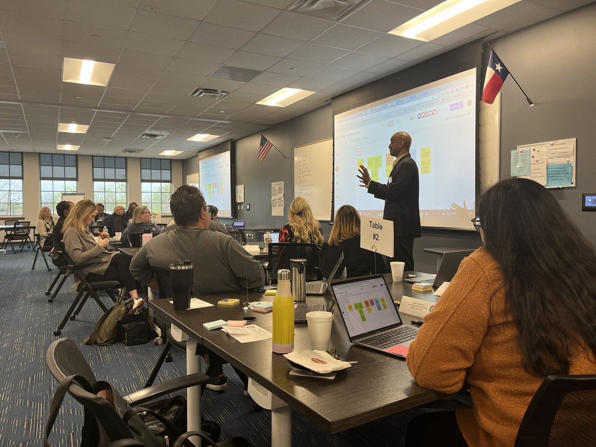 eric_eager's tweet photo. Team Future is ready to roll at RISD five year strategic planning season.  Lots of great community members, students, and staff helping to set the path to our kids success. https://t.co/Es5GDl2Buu