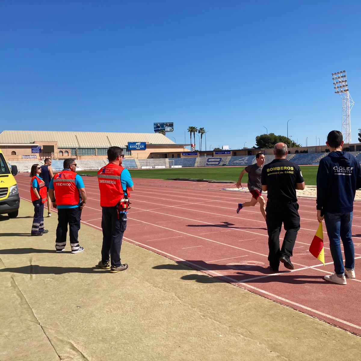 forser_amb's tweet photo. Nuevo día, nuevas oportunidades para los #opositoresbomberos para la provincia de #cadiz. Siempre vigilantes en las #pruebasfisicas que a veces le pasan factura a estos aguerridos #espartanos. Por ello estamos allí donde se nos necesite.
#ServicioPreventivo https://t.co/ejpfCQNuMq
