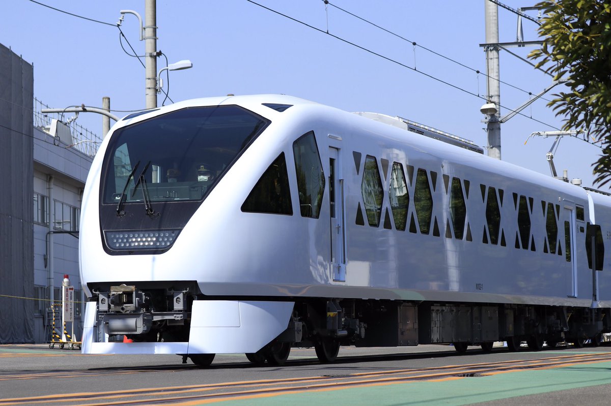 4j419A7KXzVVmIE's tweet photo. 本日のスペーシアX(N102F)
東武以外の係の方も見えたのでメーカー交えての完成検査だったのでしょうか
正門前の線路を何往復もしていました
(敷地外より撮影) https://t.co/mMniYdTO7I