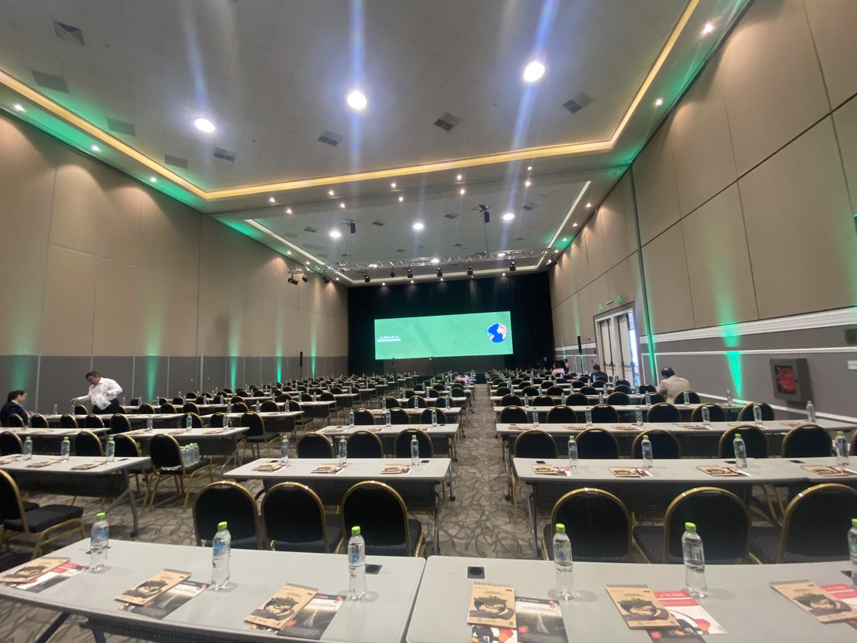acostasamu's tweet photo. La #RutaDeLaSustentabilidad es hoy. El evento empresarial más grande del año sobre el aporte del sector privado con el medioambiente organizado de @5diasPY 🌳. Disertarán expertos de: #PWC #BID #CAF #AFD #BM #VisionBanco #SET #BCP #CocaCola #AtodoPulmon #Kaizen. https://t.co/yjWckDOTLY
