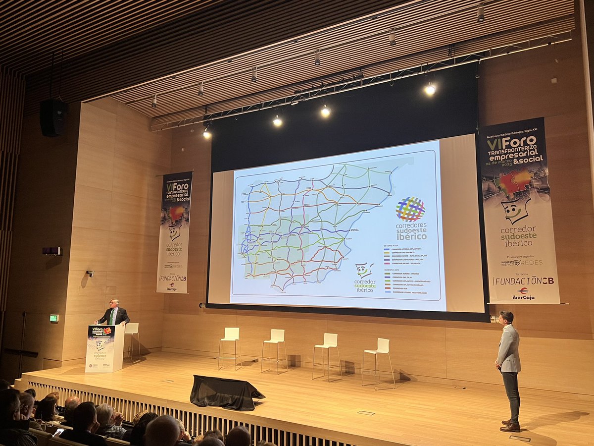 Participando en el VI Foro del #CorredorSuroesteibérico apoyando, como empresa extremeña, esta iniciativa tan importante y necesaria para #Extremadura
