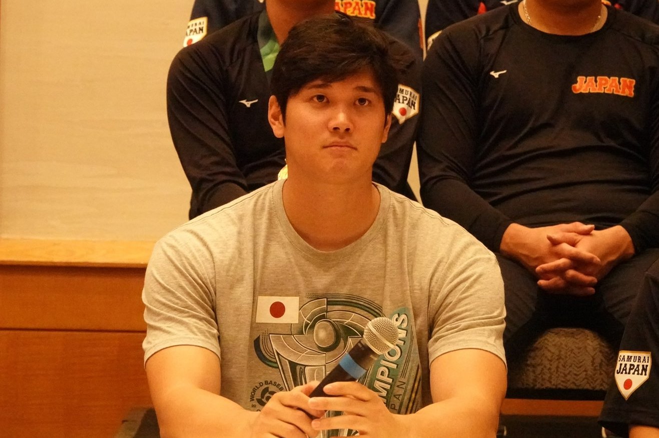 即完売品 大谷翔平 Tシャツ 侍ジャパン 優勝記念 大谷翔平 Tシャツ 侍ジャパン WBC ネイビー - メルカリ
