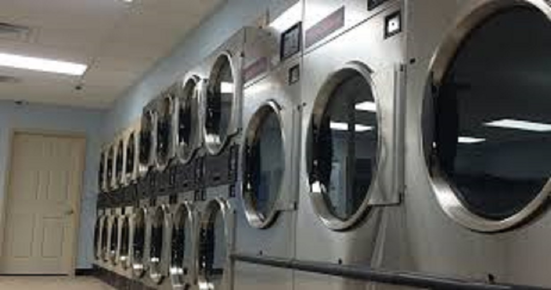 LaundryStraits's tweet photo. But before you have cash for your project, wait to sign a lease for your property. SpeedQueen Commercial laundry machines indiamart is the best equipment for your laundry business. 
#SpeedQueen
#commerciallaundry 
#laundrymachines 
#indiamart 
#laundrybusiness
#laundromats https://t.co/VHVDB6bzss