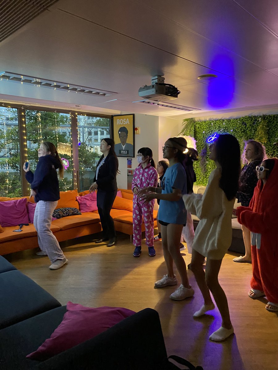 HarrowHKParks's tweet photo. It’s a PJ party in the Prep Girls’ Houses tonight! Just Dance in Parks, spa in @HHKSNightingale and the oreo game in @HHKSFry #boarding #prepboarding #girlsboarding https://t.co/HptumdLGni
