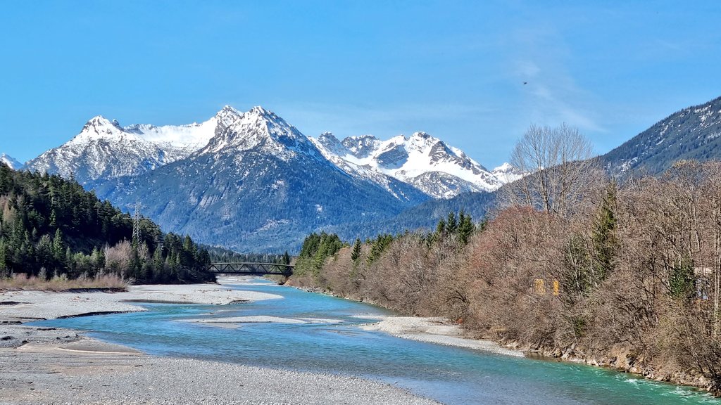 hansterbraak's tweet photo. Het #Lechtal op 1100m vanuit #Reutte in #Tirol https://t.co/yNx052C7jK