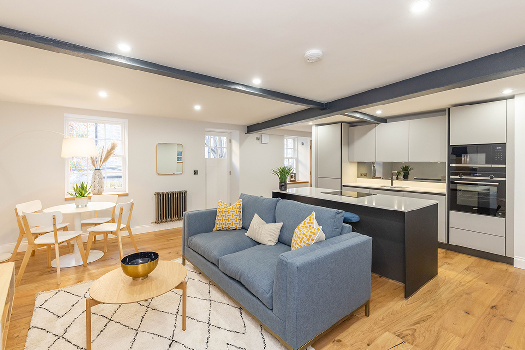 block9architect's tweet photo. This Georgian Mews, situated in the heart of #Edinburgh’s West End, underwent a full refurbishment and conversion. All statutory consents were secured quickly, with the project completing at the end of 2022. 
#design #architecture #propertydevelopment #homerenovation https://t.co/IFxdrODPk2