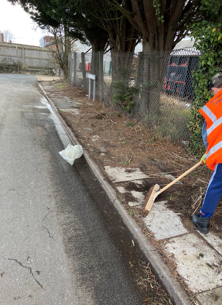 Lucy Henderson tweet media