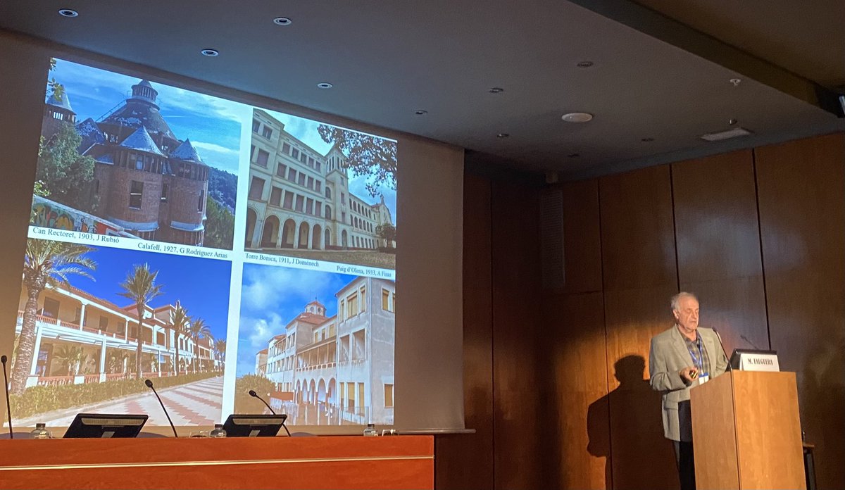 El Dr M.Falguera parlant de l’arquitectura dels sanatoris i el seu per què. Molt interessant aquesta ponència de les 3 que fan de clausura del #diamundialtb organitzada per la <a href="/TB_UITB/">UITB</a>