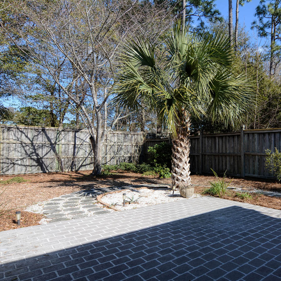 833 Royal Bonnet Drive | #WilmingtonNC 
bit.ly/SeasprayLandin…

🗝️ Gorgeous 3 bed, 2 bath single family home in Seaspray Landing. 
🗝️ Community pool and clubhouse. Just minutes to Wrightsville Beach! #longtermrental #wilmingtonnc #wilmingtonrental #coastalnc