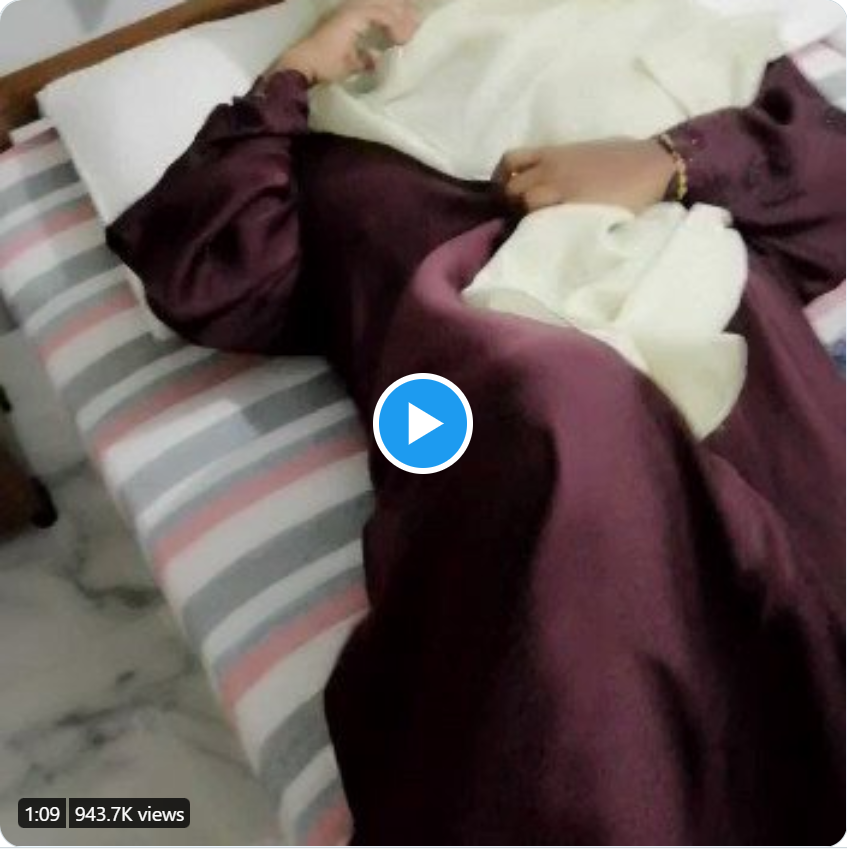 PriorDion's tweet photo. زوجة عربية كبيرة الصدر               

- اتبعني لمعرفة المزيد -