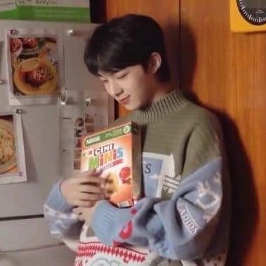 ZeeNunewItaly's tweet photo. #zeenunew #nunew #zunshine #zeepruk #zonzon #nananu
#cutiepie #thinkmagazine https://t.co/pRydnze673