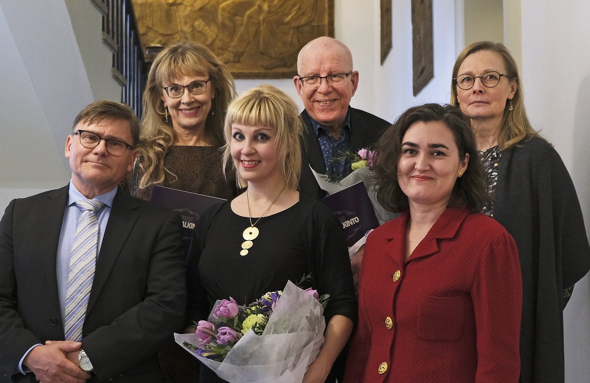 Kyllä #amk puolellakin tehdään tieteellistä tutkimusta! Tiedepalkinto 2023 myönnettiin musiikkitieteelliselle seuralle. Allekirjoittanut varapj. ja tiedelehti Musiikin päätoimittaja v:sta 2016. #ylpeästiamk <a href="/metropolia/">Metropolia</a> <a href="/Arene_ry/">Arene</a> <a href="/Tieteentek/">Tieteentekijät</a> <a href="/okmfi/">Opetus- ja kulttuuriministeriö</a>