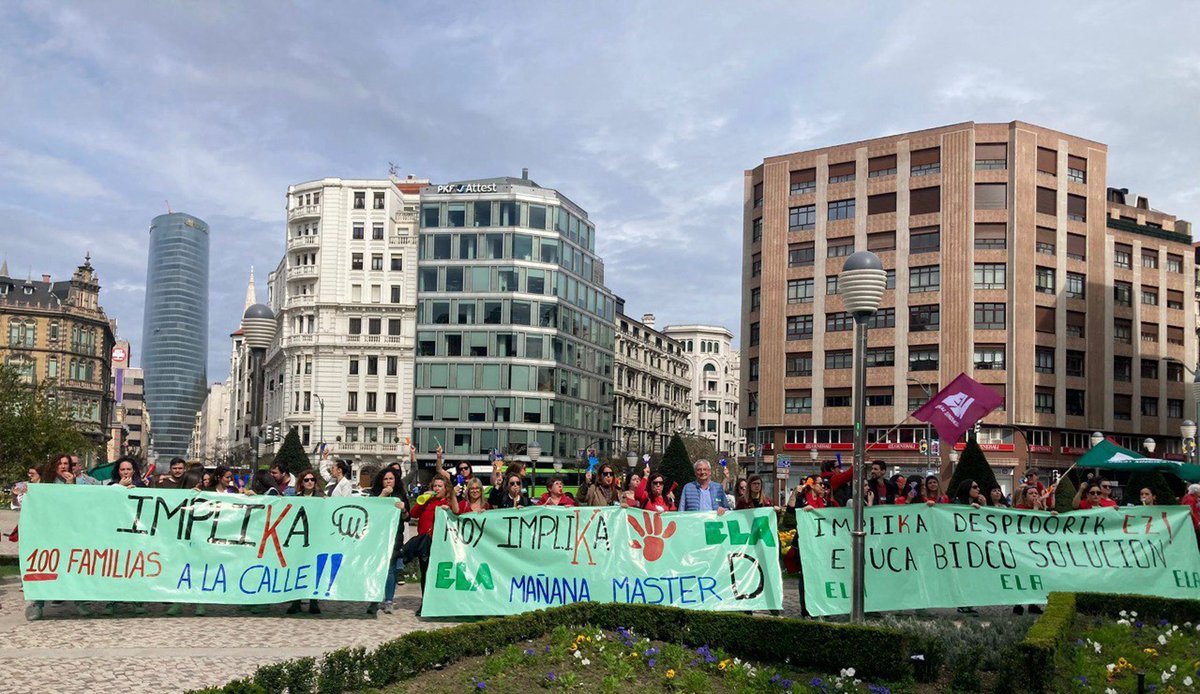 ELA_Sindikatua's tweet photo. #IMPLIKA

Konpainiak 1⃣0⃣0⃣ lanpostu suntsitu nahi ditu Bilbon 

Greban dauden langileek EREa indaergabetzea eskatzen dute

➡️ https://t.co/YeEi6lks06 https://t.co/iwfdxAJc8w