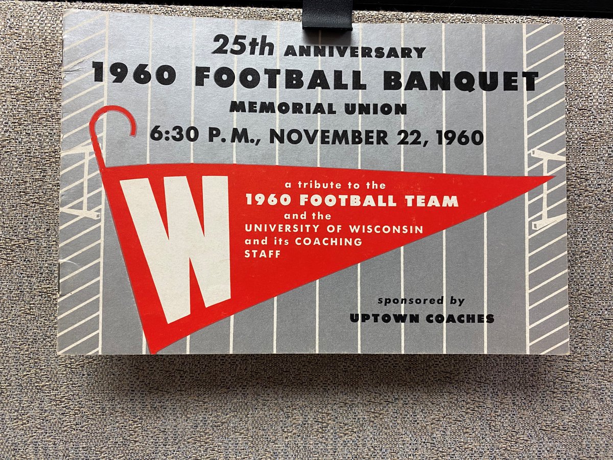 BadgersHistory's tweet photo. That time in 1960 when the peerless Mel Allen -- the legendary voice of the New York Yankees -- helped @BadgerFootball stage its 25th annual postseason banquet. UW was a year removed from winning the @bigten title and playing in the Rose Bowl, finishing 4-5 overall. https://t.co/aGtrJwFRG9