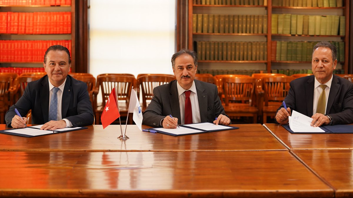 KKTC_Ulastirma's tweet photo. . @KKTC_Ulastirma Meteoroloji Dairesi ile @UniBogazici @Kandilli_info, deprem izleme ve araştırma konularında işbirliği protokolü imzaladı https://t.co/2tyAaWKyTH https://t.co/jDQc2X5qPm